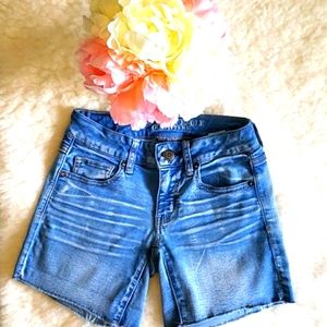 American Eagle short Size 4